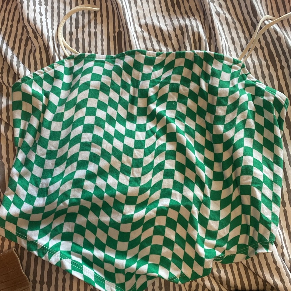 Clothes - Picture 10 of 16